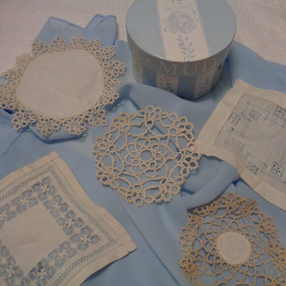 EARLY FRENCH BOUDOIR DELICATE LINENS OR DOILYS PLUS A TINY REPRO HAT BOX… - Picture 1 of 8